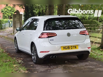 Used Volkswagen Golf 2018 for sale - 76437882: Photo