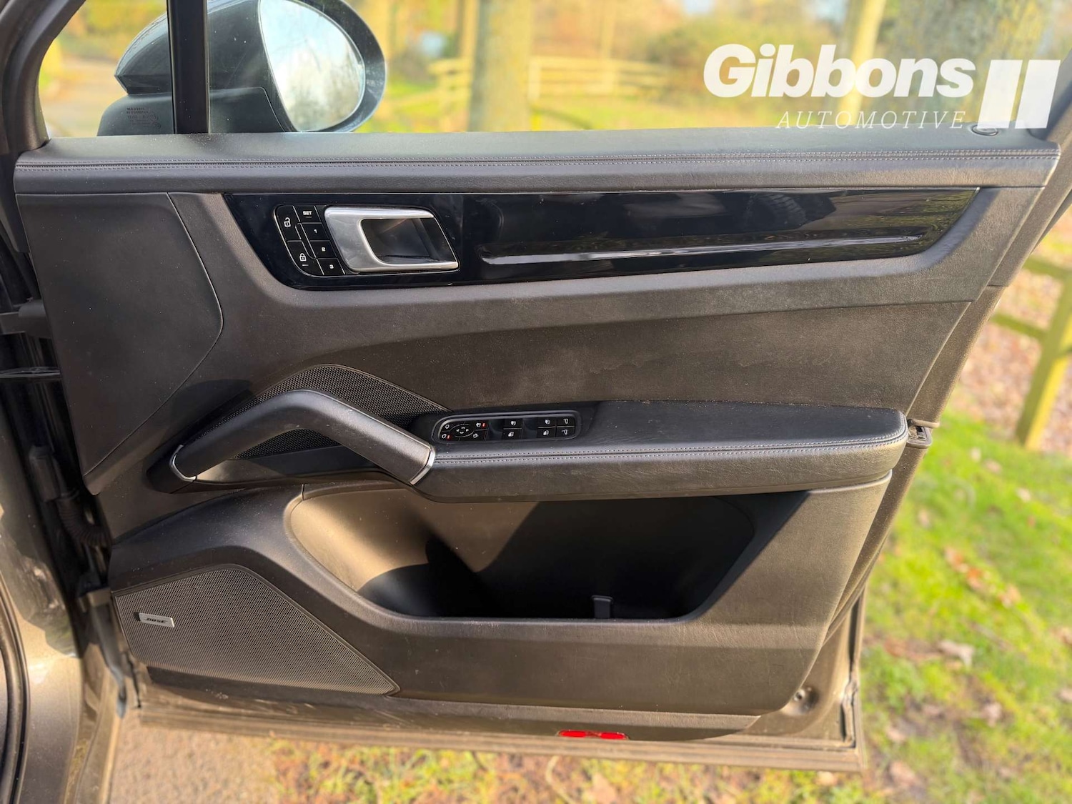 Used Porsche Cayenne 2019 for sale - 77745444: Photo 38