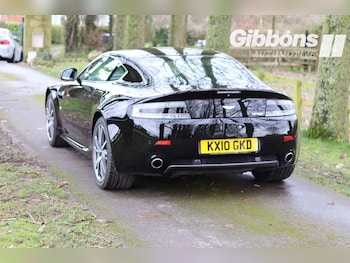 Used Aston Martin Vantage 2010 for sale - 77504120: Photo