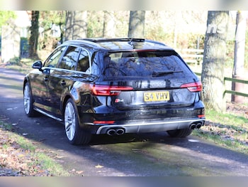 Used Audi A4 2017 for sale - 76530924: Photo