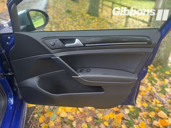 Used Volkswagen Golf 2017 for sale - 76159784: Photo 38