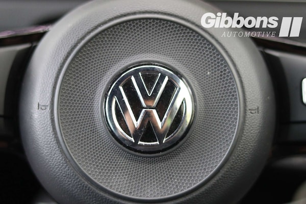 Used Volkswagen Golf 2017 for sale - 76159784: Photo 49