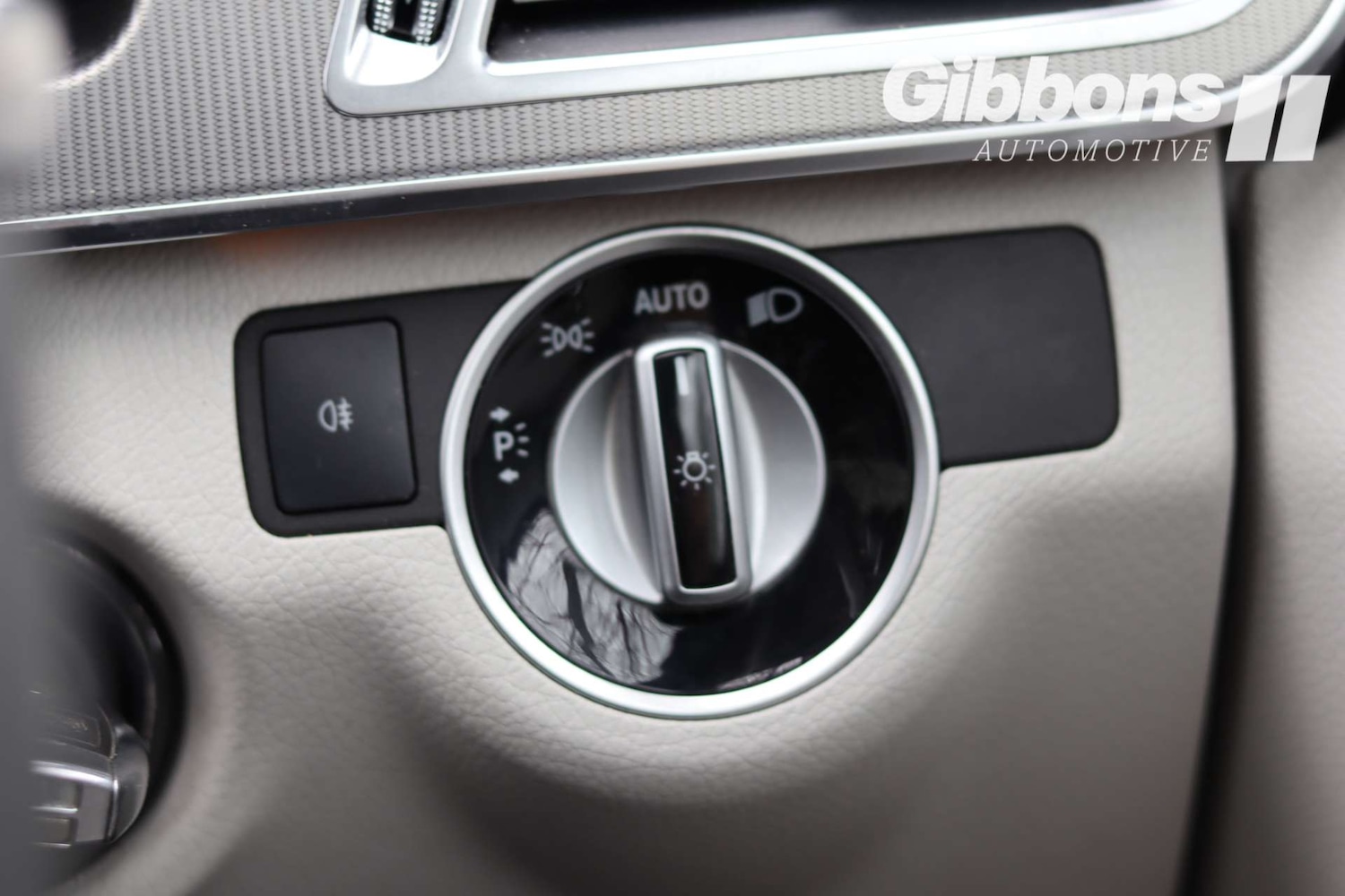 Used Mercedes-Benz E Class 2015 for sale - 78111370: Photo 32