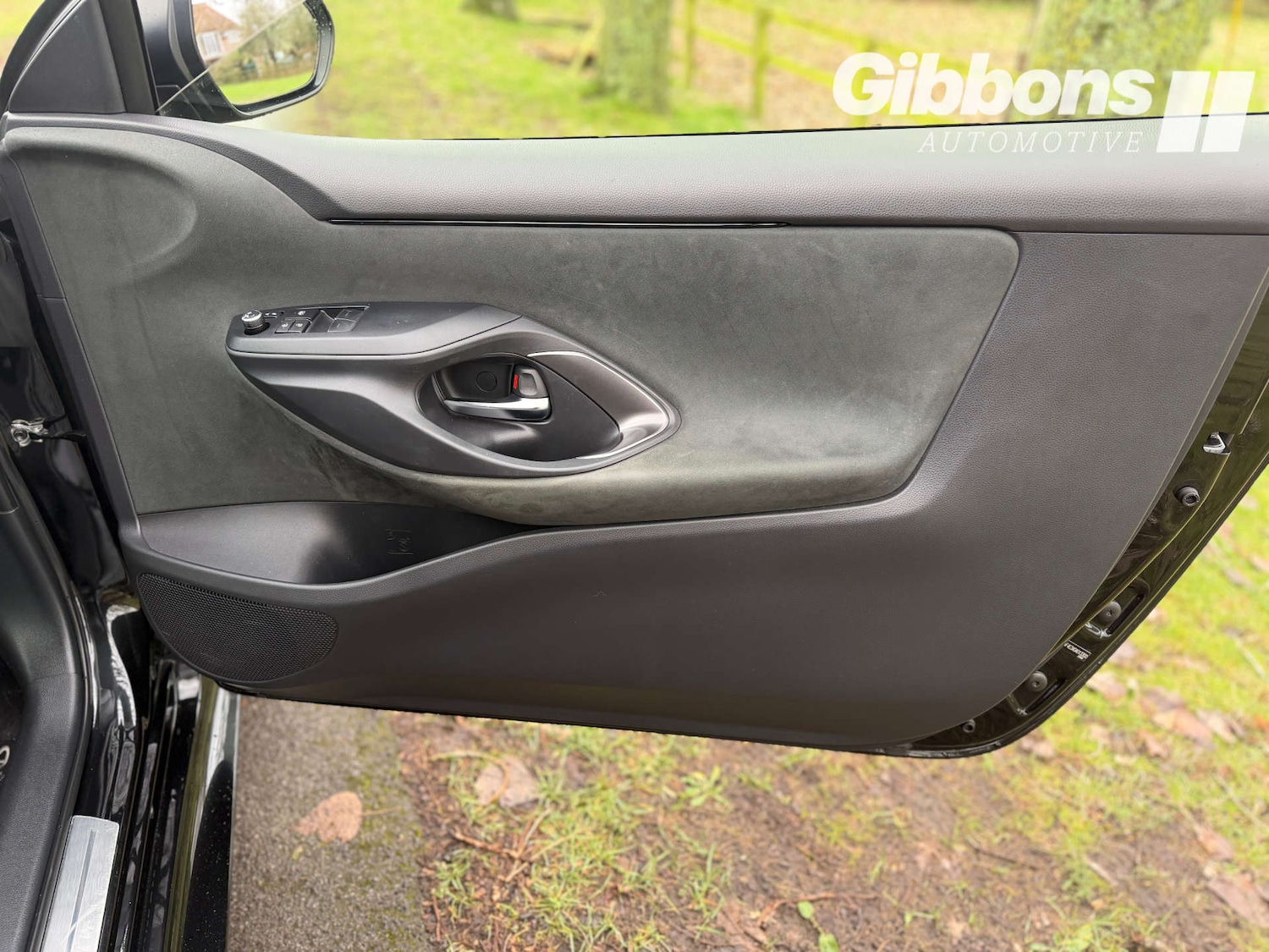 Used Toyota Yaris 2021 for sale - 77129082: Photo 37