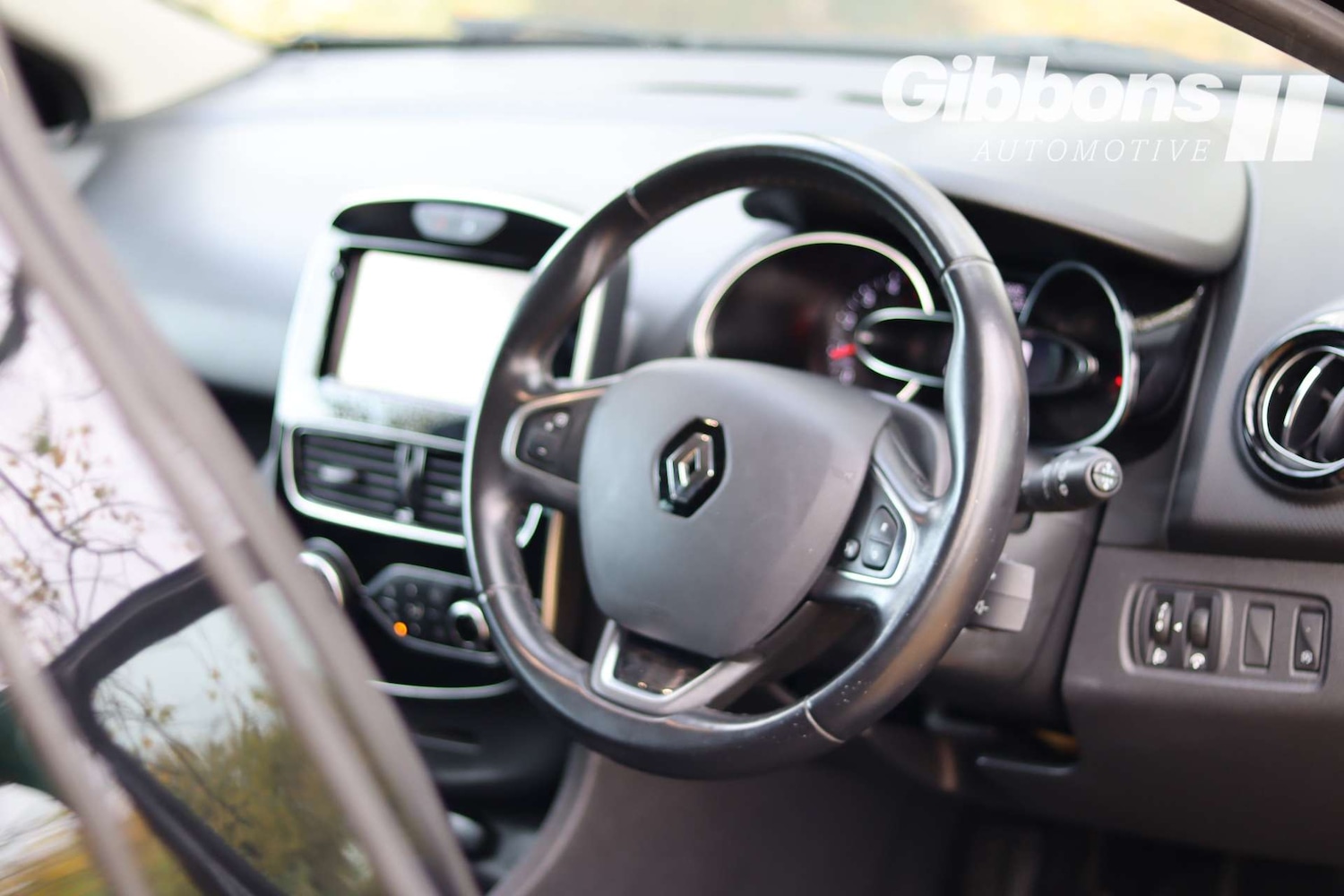 Used Renault Clio 2018 for sale - 76356044: Photo 40