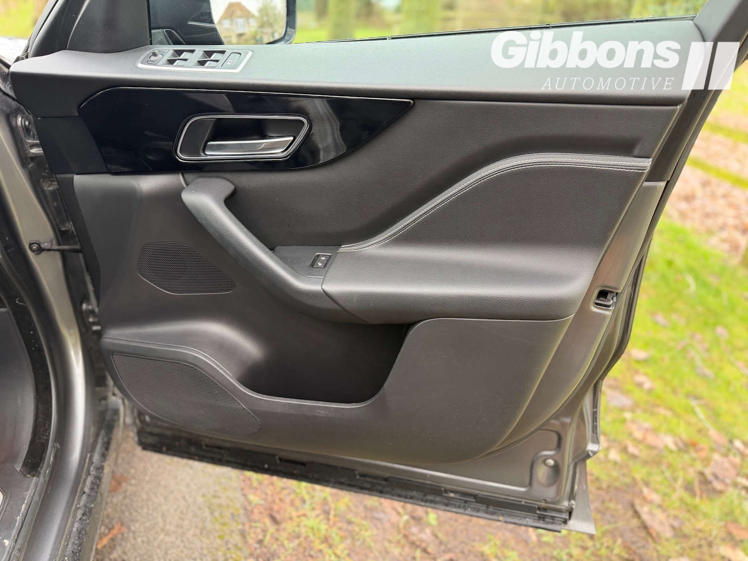 Used Jaguar F-Pace 2017 for sale - 77139238: Photo 28