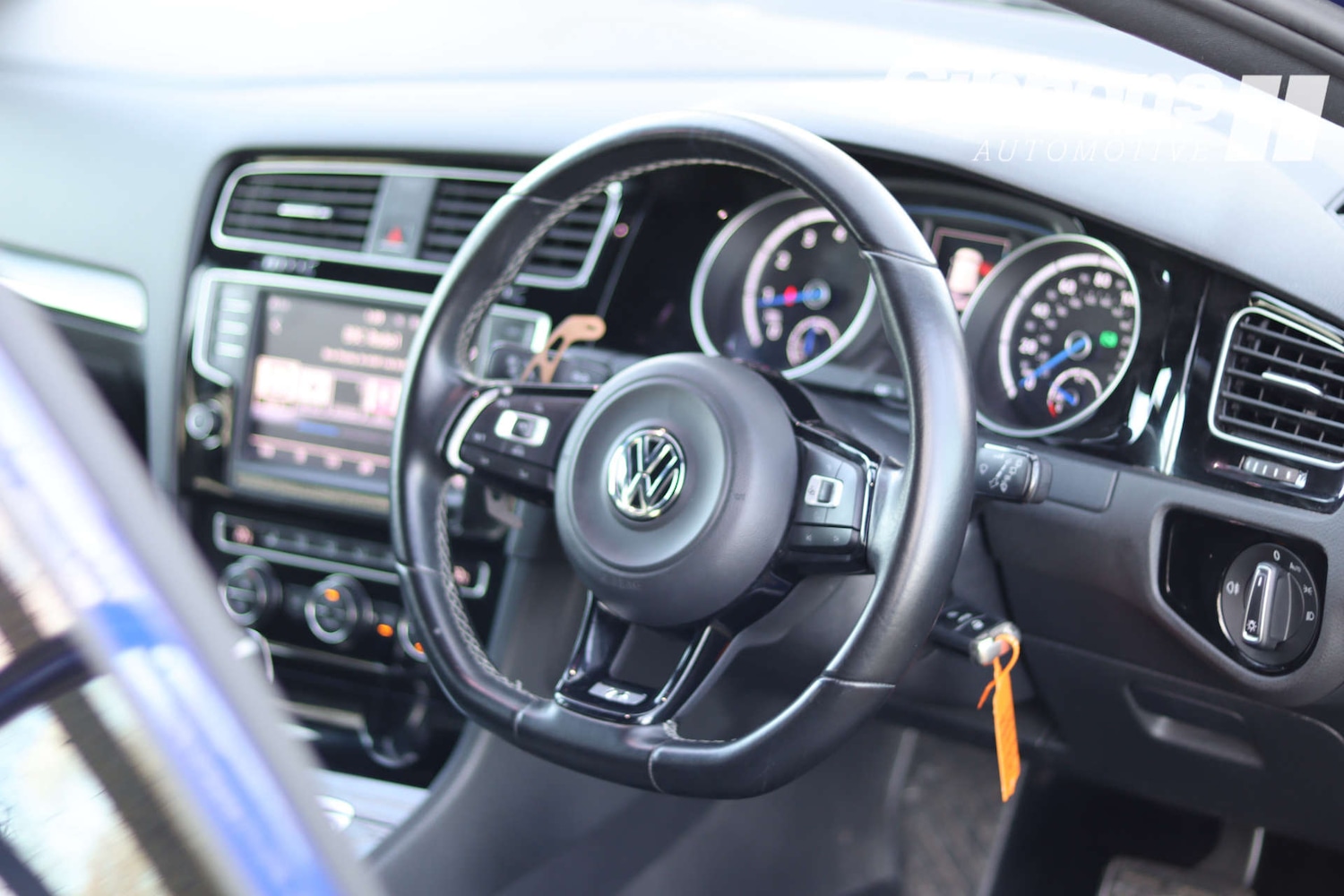 Used Volkswagen Golf 2017 for sale - 77059882: Photo 23