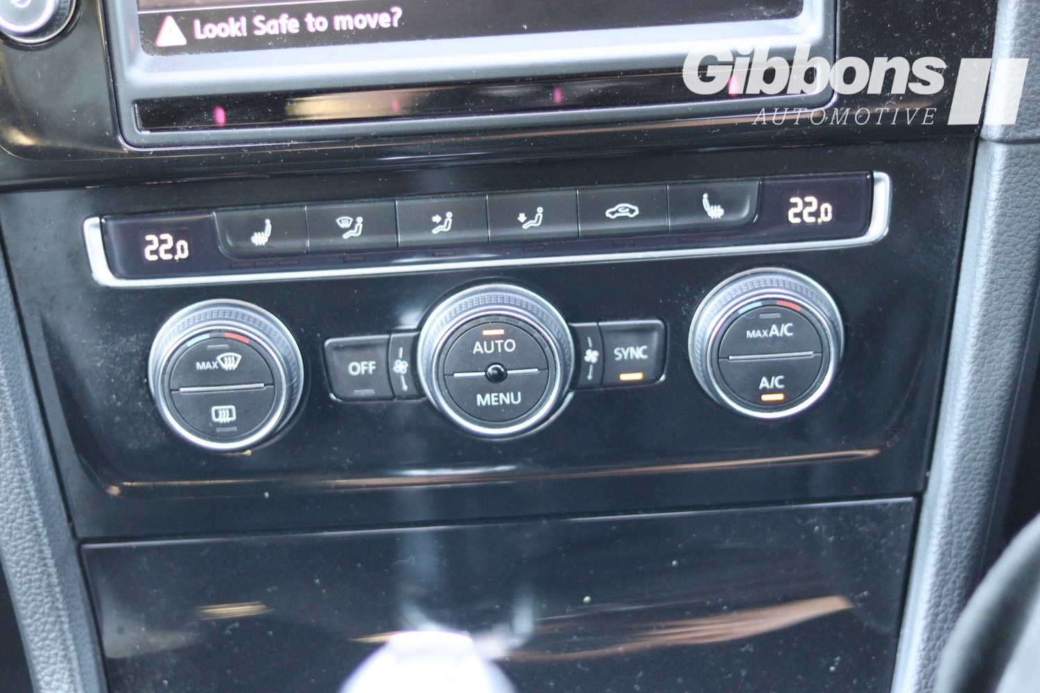 Used Volkswagen Golf 2017 for sale - 77059882: Photo 33