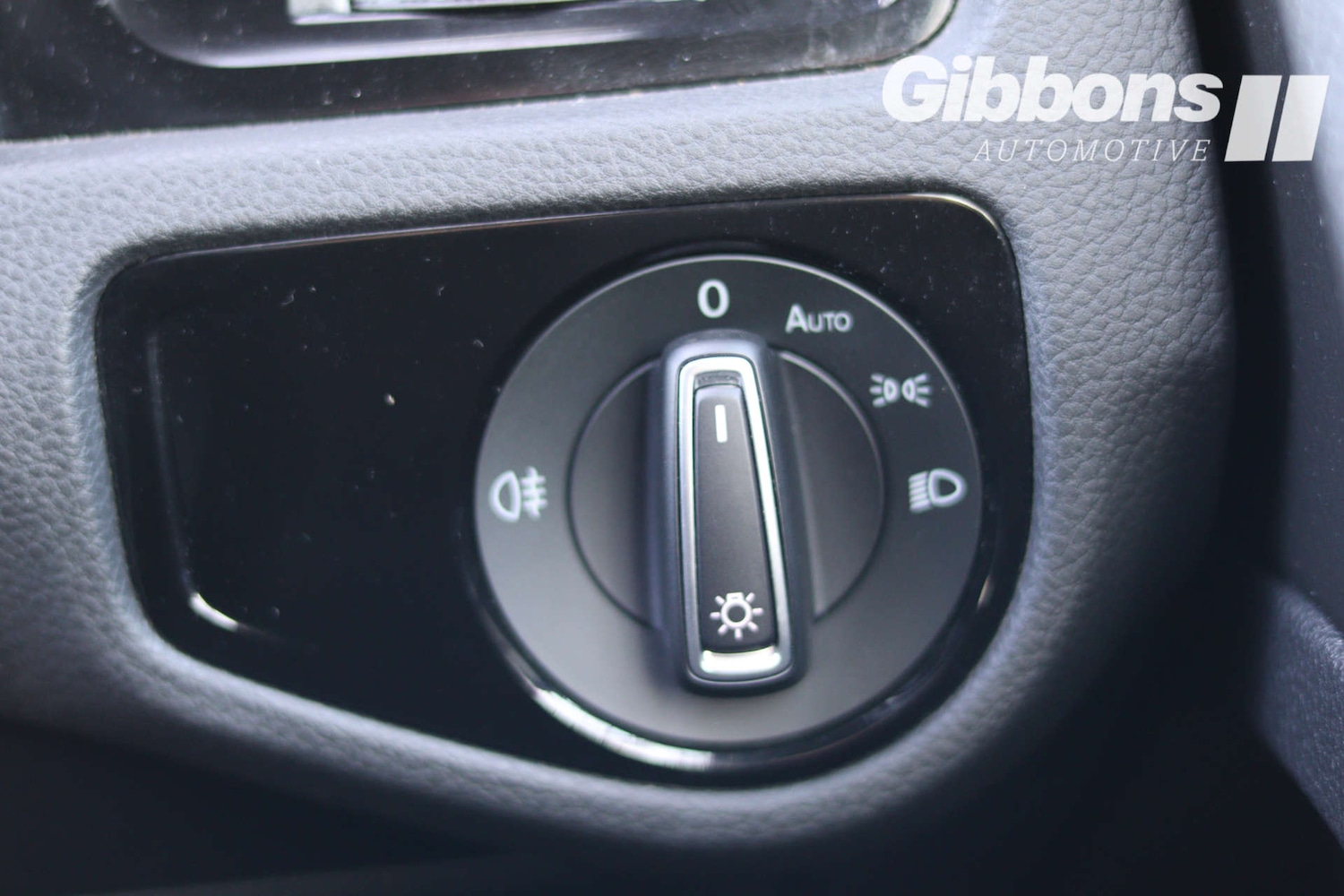 Used Volkswagen Golf 2017 for sale - 77059882: Photo 39