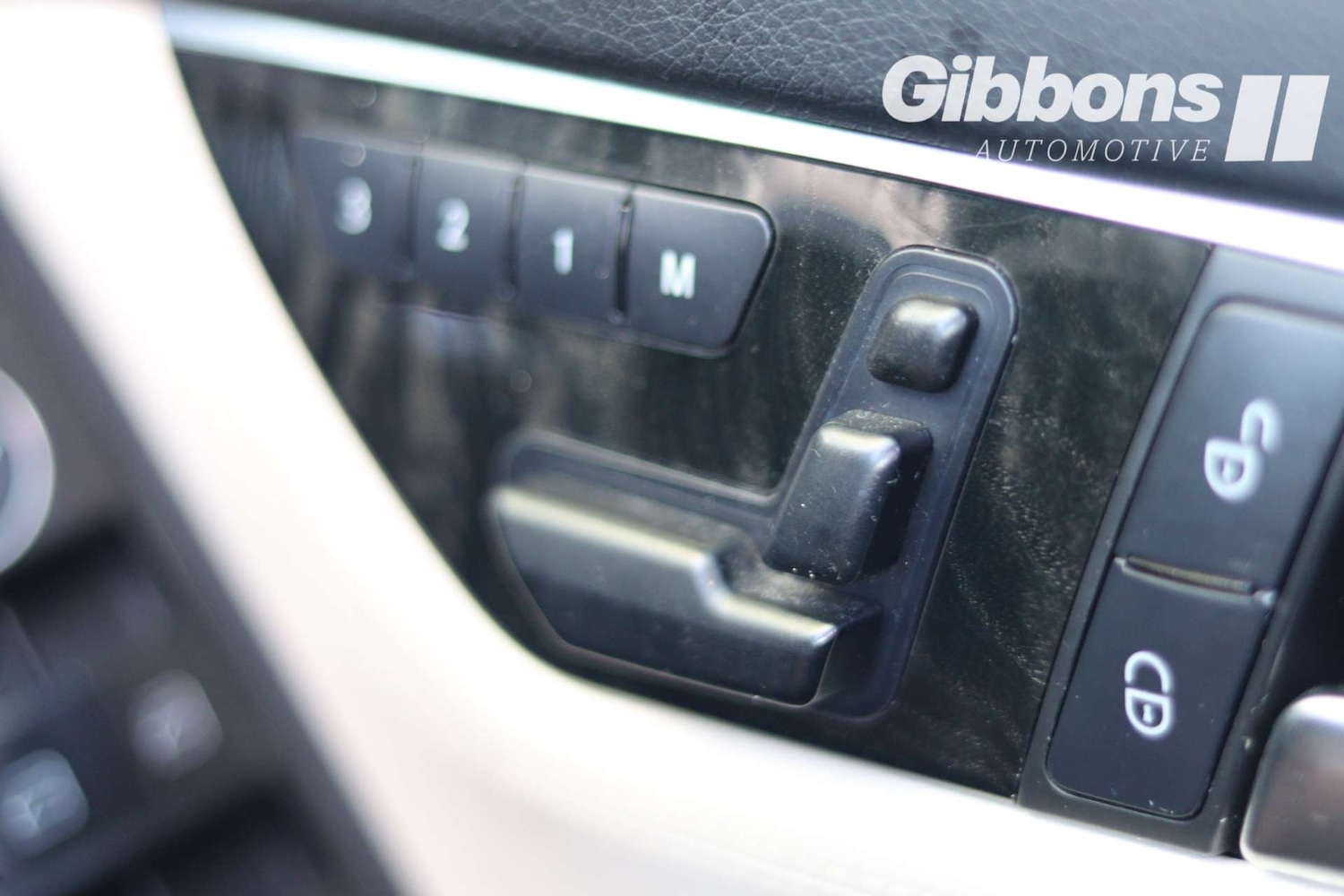 Used Mercedes-Benz C Class 2013 for sale - 77213730: Photo 33