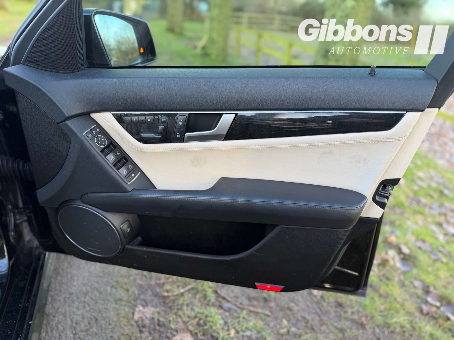 Used Mercedes-Benz C Class 2013 for sale - 77213730: Photo 34