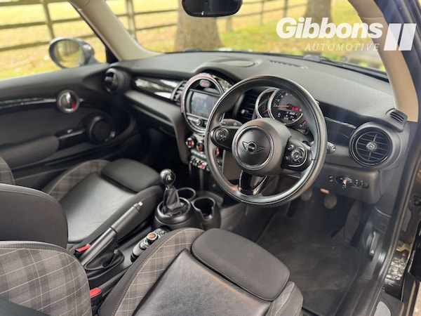 Used MINI Hatch 2018 for sale - 75597440: Photo 15