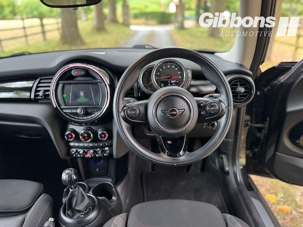 Used MINI Hatch 2018 for sale - 75597440: Photo 18