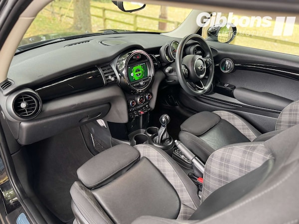 Used MINI Hatch 2018 for sale - 75597440: Photo 21
