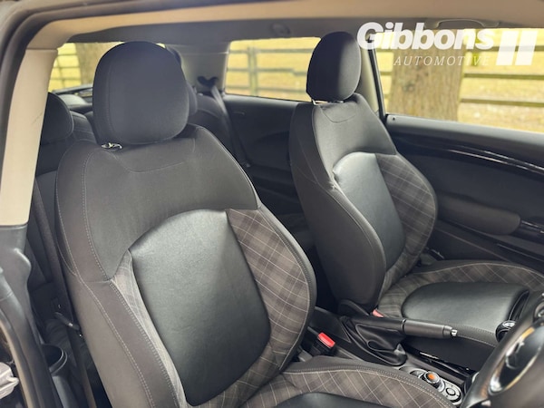 Used MINI Hatch 2018 for sale - 75597440: Photo 24
