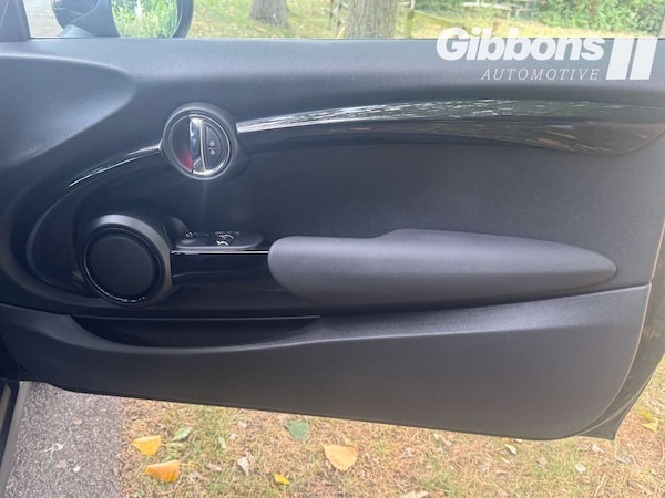 Used MINI Hatch 2018 for sale - 75597440: Photo 34
