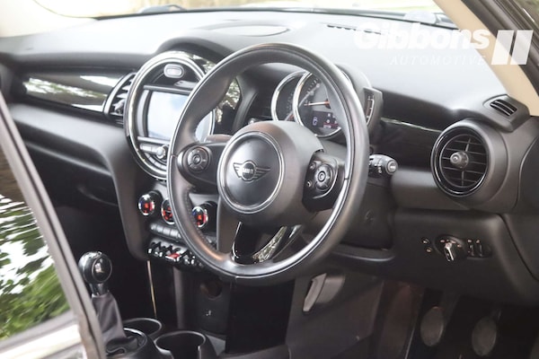Used MINI Hatch 2018 for sale - 75597440: Photo 42