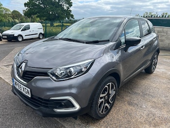 Used Renault Captur 2019 for sale - 76794385: Photo