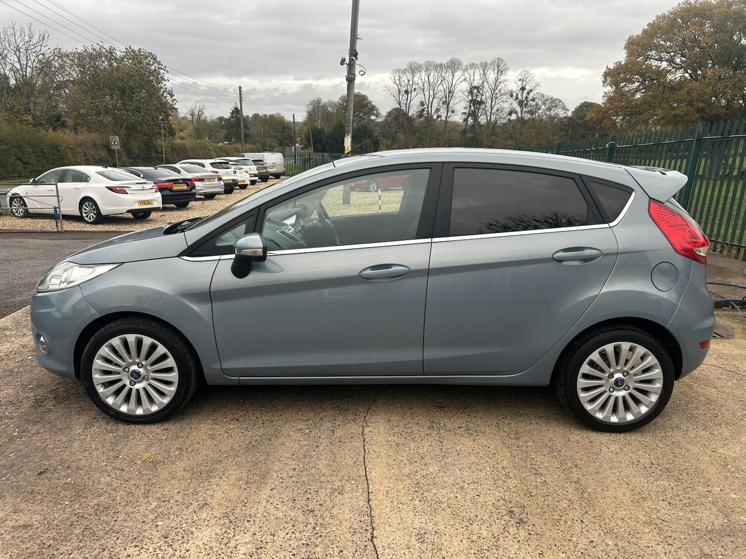 Used Ford Fiesta 2009 for sale - 76387353: Photo 8