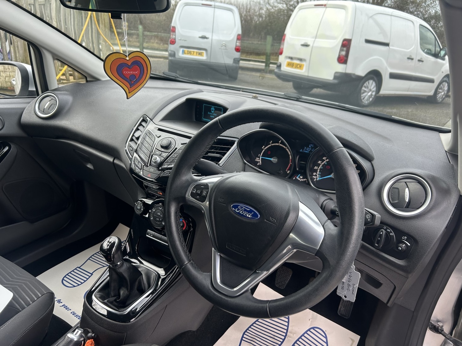 Used Ford Fiesta 2014 for sale - 77233801: Photo 8