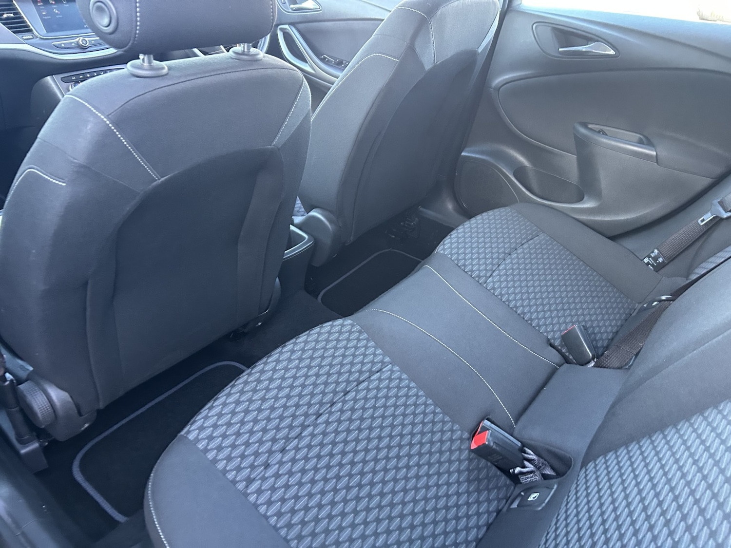 Used Vauxhall Astra 2017 for sale - 77521964: Photo 8