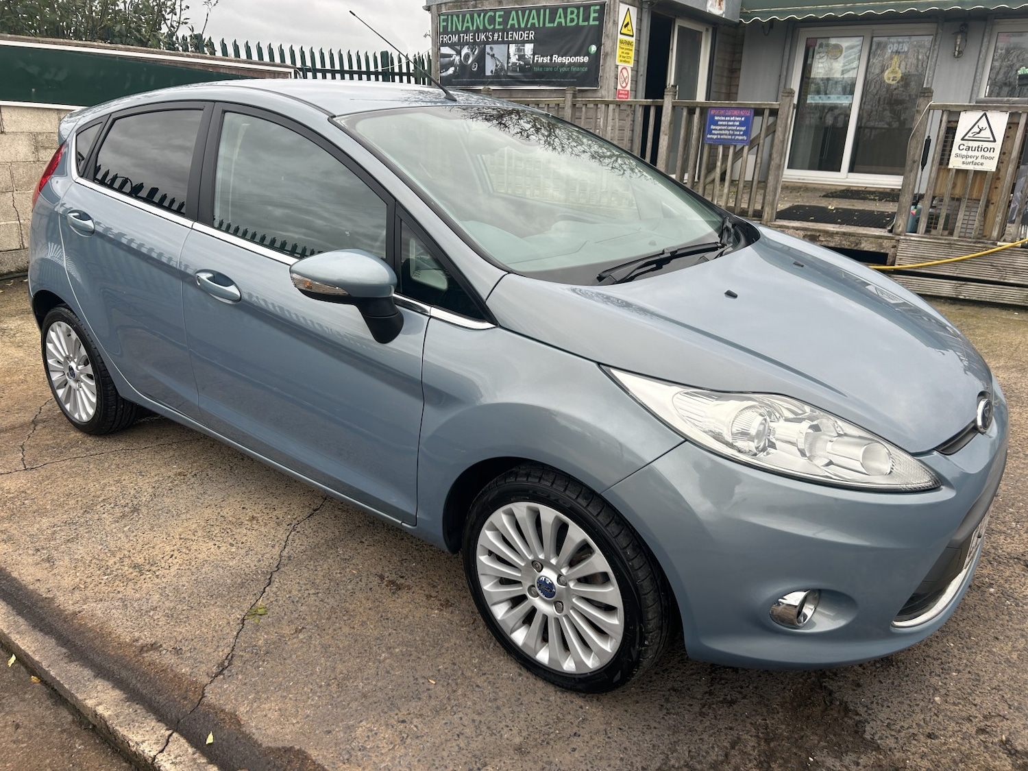 Used Ford Fiesta 2009 for sale - 76461579: Photo 1