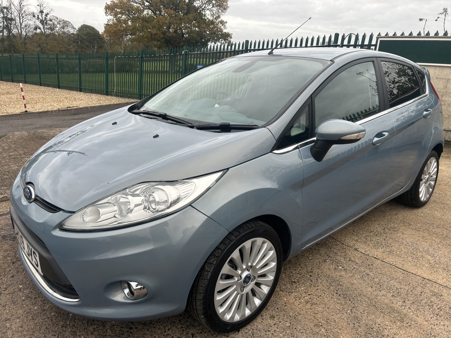 Used Ford Fiesta 2009 for sale - 76461579: Photo 3