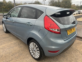 Used Ford Fiesta 2009 for sale - 76461579: Photo