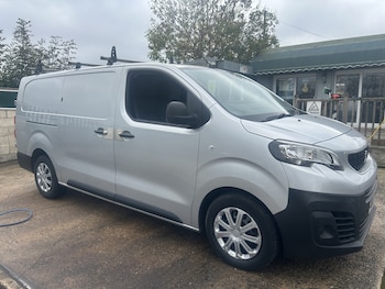 2019 - 2.0 BlueHDi 1400 Professional LWB
