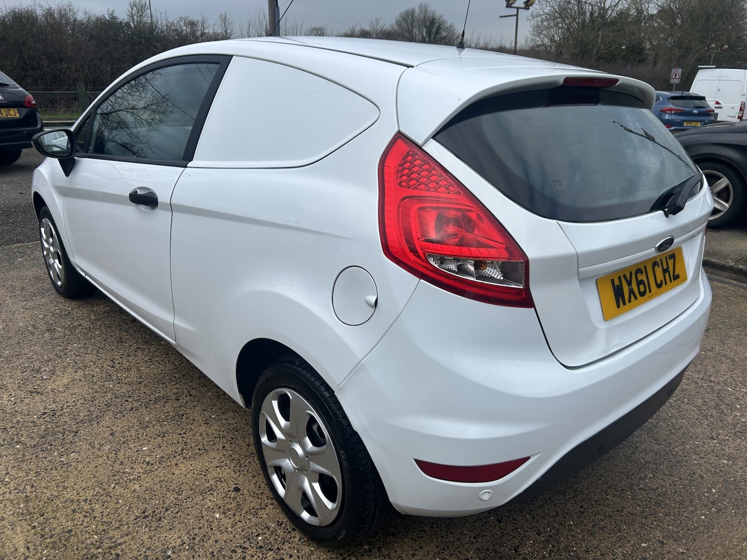 Used Ford Fiesta 2011 for sale - 77921266: Photo 4