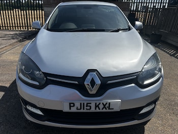 Used Renault Megane 2015 for sale - 79471047: Photo