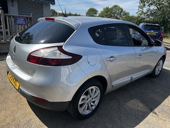Used Renault Megane 2015 for sale - 79471047: Photo