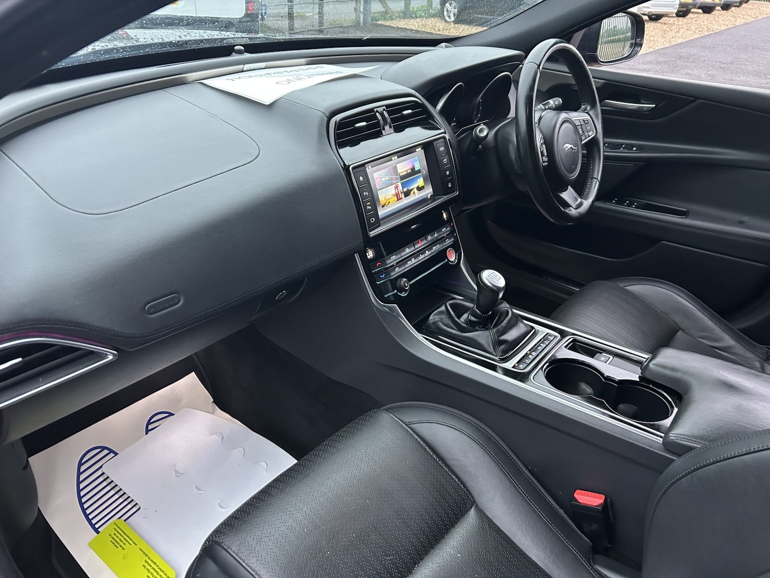 Used Jaguar XE 2015 for sale - 76128913: Photo 11