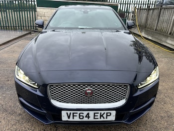 Used Jaguar XE 2015 for sale - 76128913: Photo 2