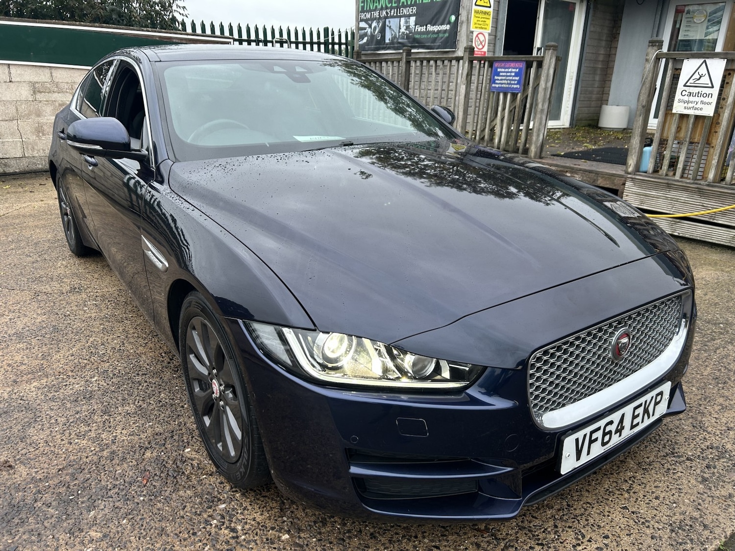 Used Jaguar XE 2015 for sale - 76128913: Photo 6