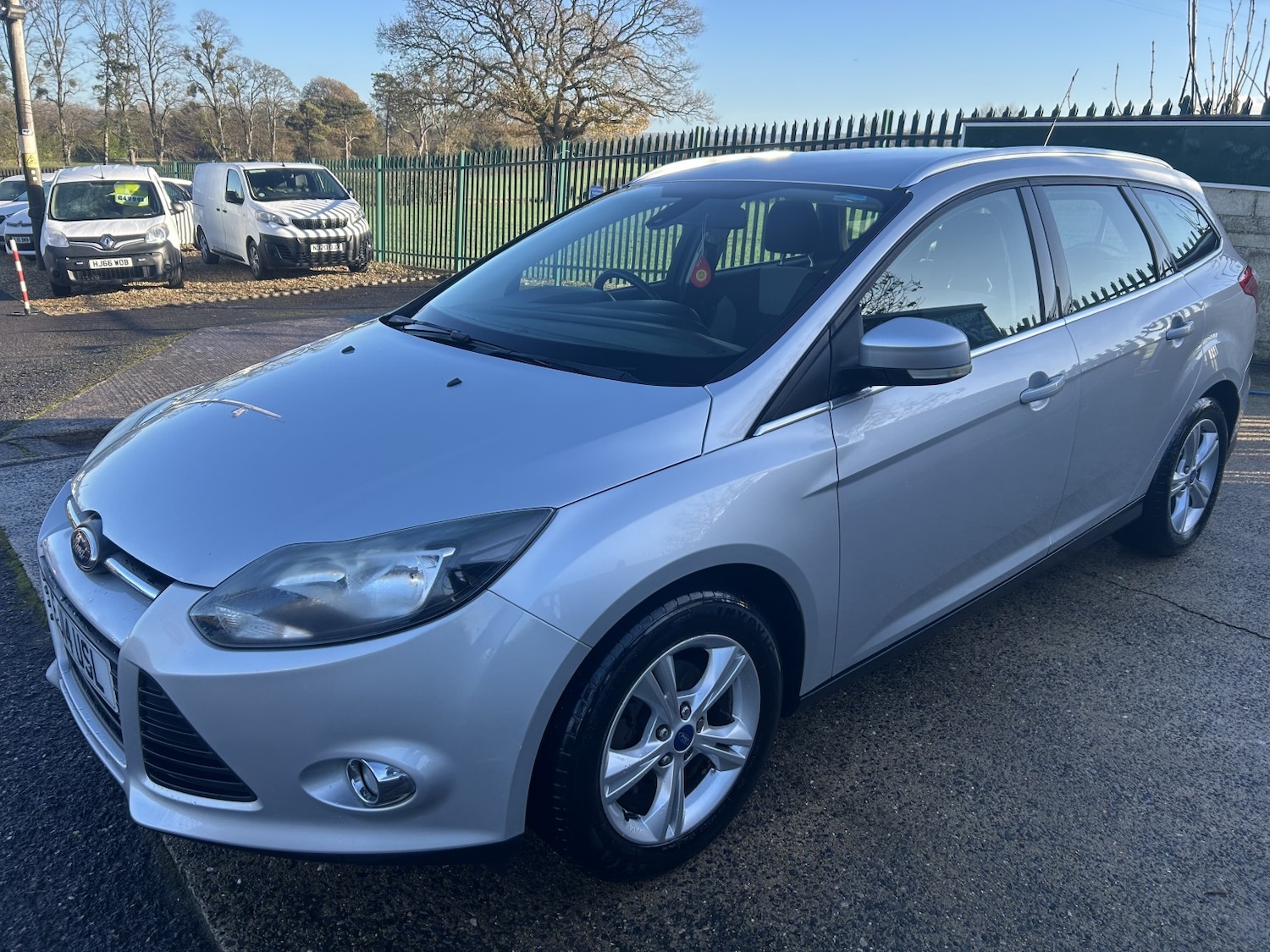 Used Ford Focus 2014 for sale - 76482900: Photo 3