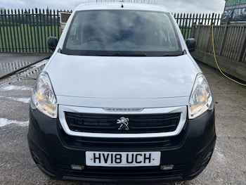 Used Peugeot Partner 2018 for sale - 77189216: Photo