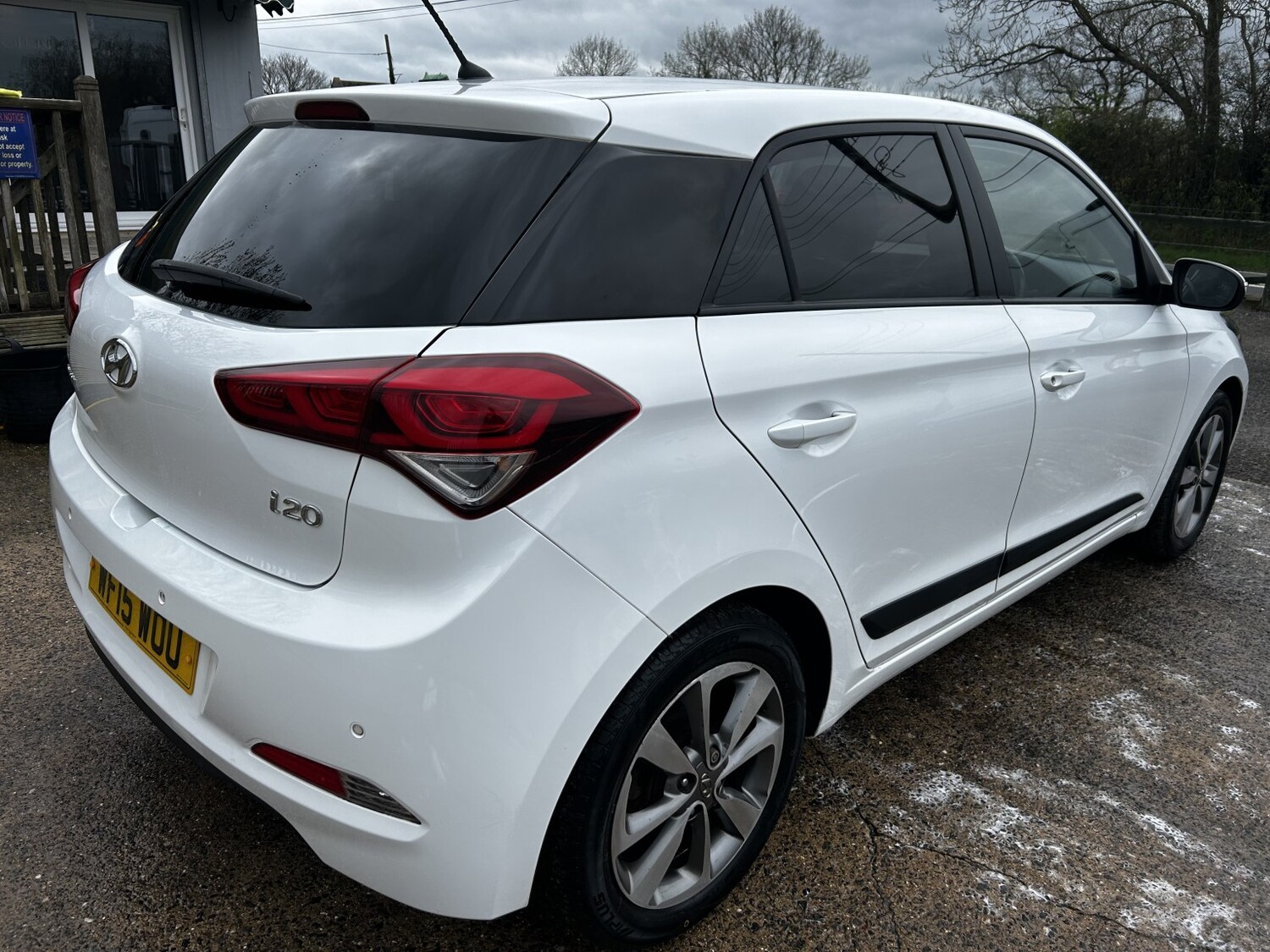 Used Hyundai i20 2015 for sale - 77595336: Photo 4