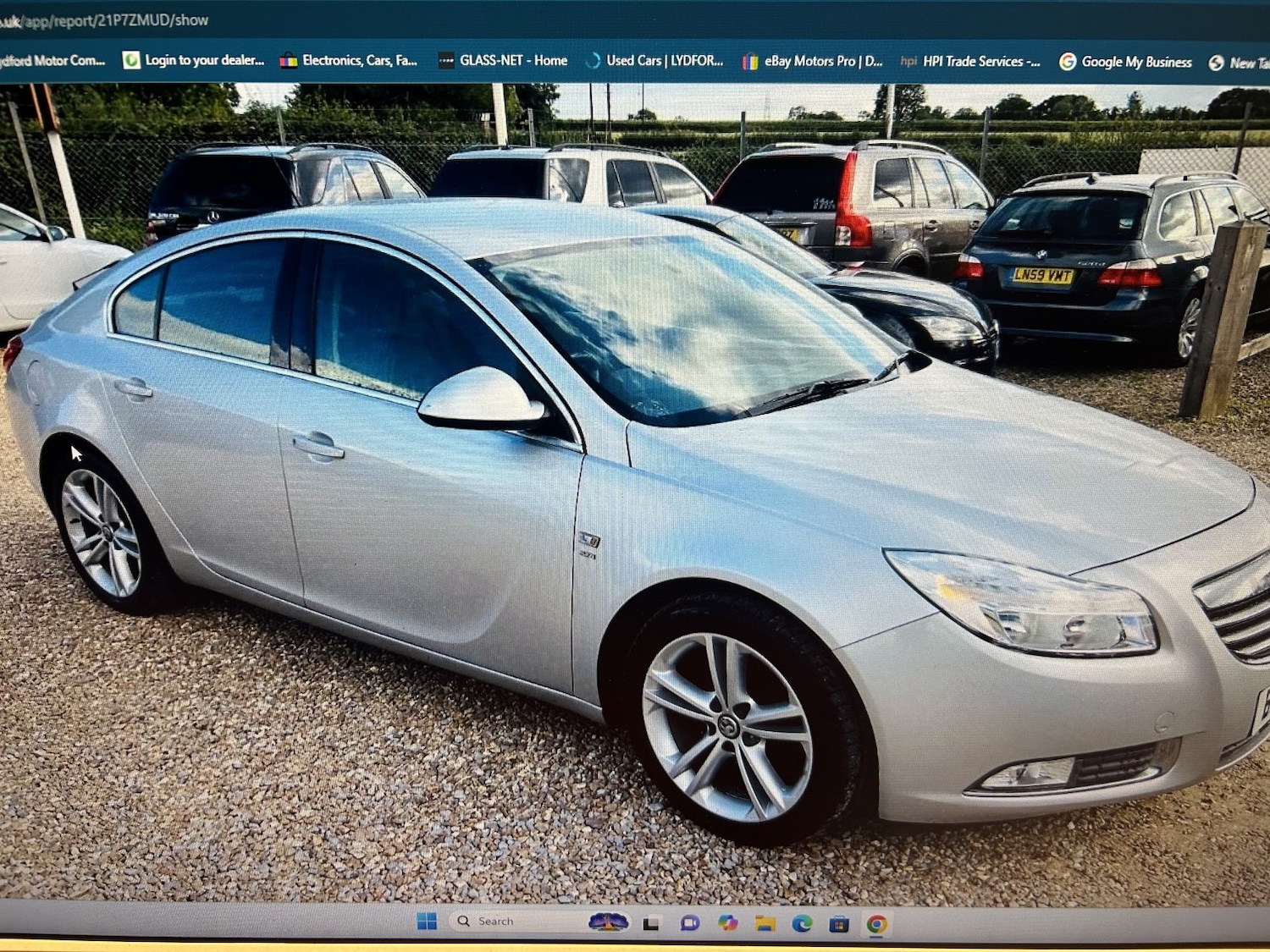 Used Vauxhall Insignia 2011 for sale - 76482845: Photo 1