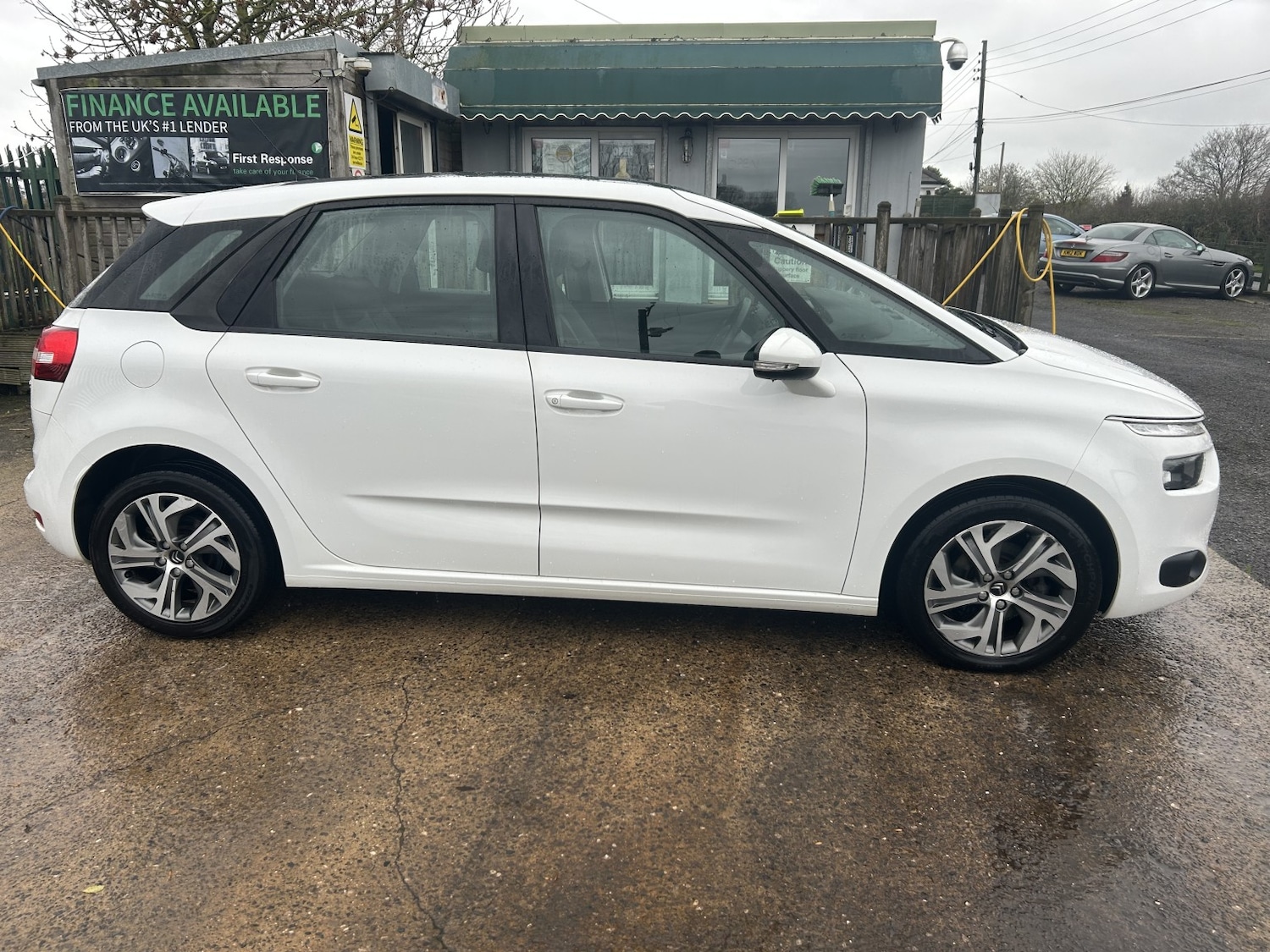 Used Citroen C4 Picasso 2015 for sale - 76483058: Photo 5