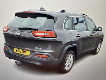 Used Jeep Cherokee 2015 for sale - 76211825: Photo