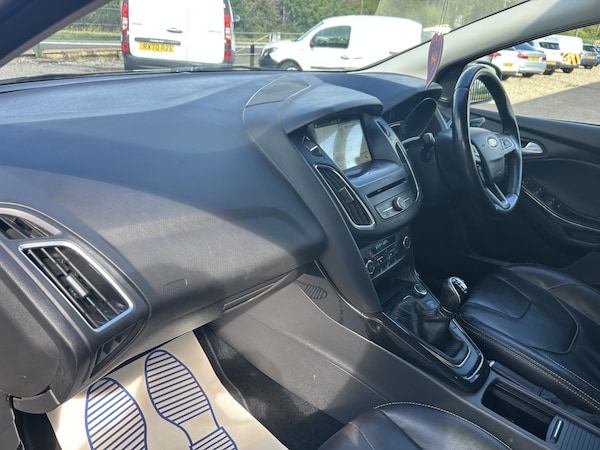 Used Ford Focus 2018 for sale - 75690039: Photo 9