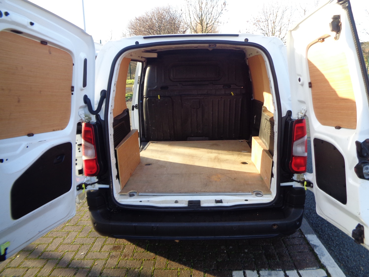 Used Peugeot Partner 2021 for sale - 77245543: Photo 9