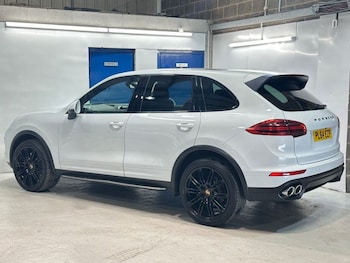 Used Porsche Cayenne 2014 for sale - 75538127: Photo