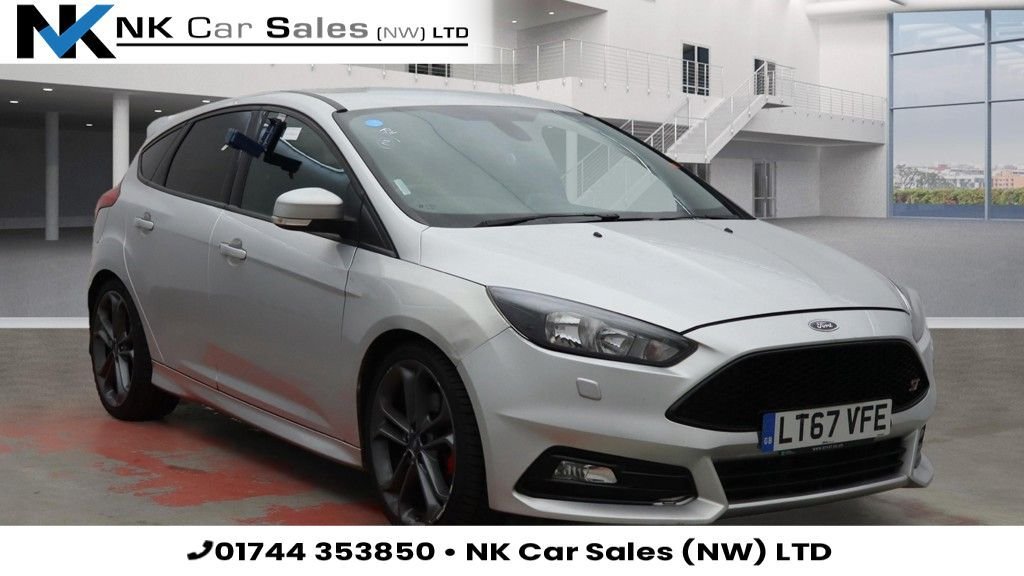 Used Ford Focus 2017 for sale - 76256226: Photo 1