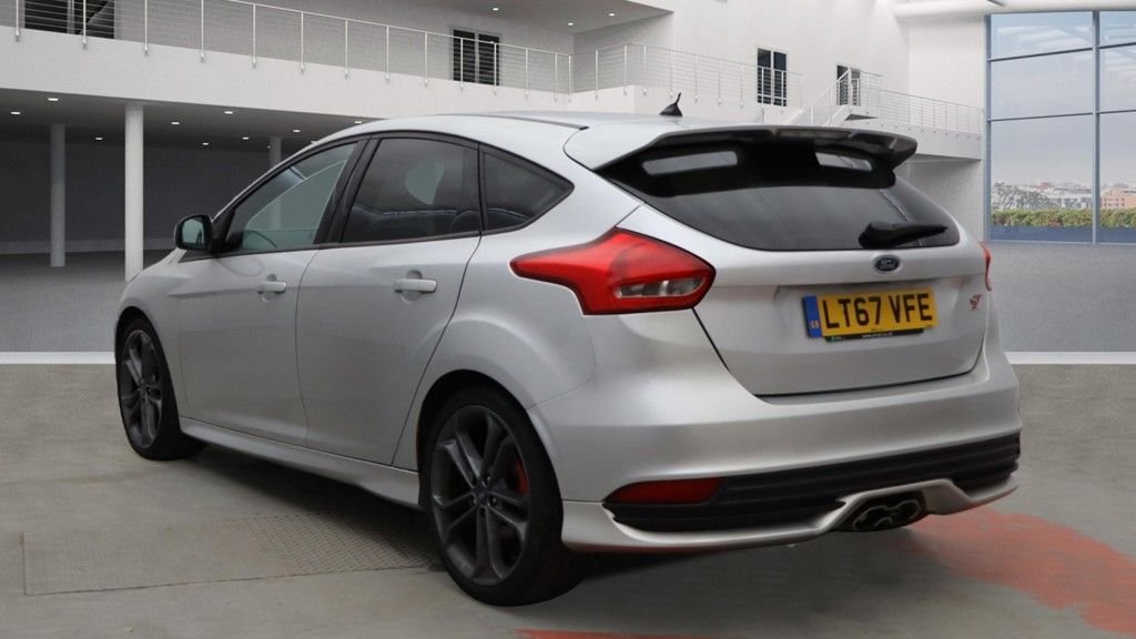 Used Ford Focus 2017 for sale - 76256226: Photo 2