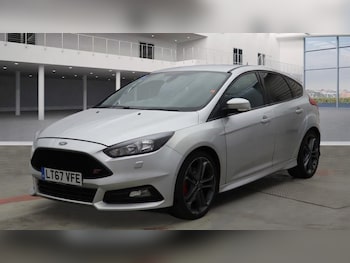 Used Ford Focus 2017 for sale - 76256226: Photo