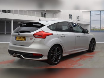 Used Ford Focus 2017 for sale - 76256226: Photo