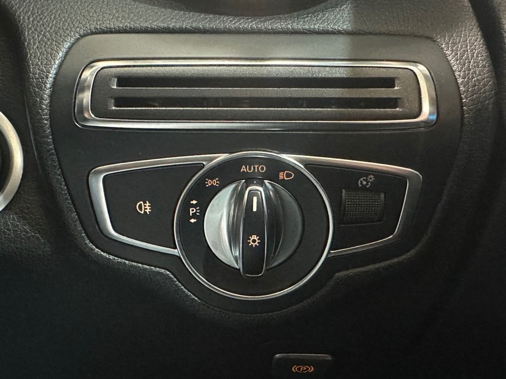 Used Mercedes-Benz GLC 2017 for sale - 77557713: Photo 37