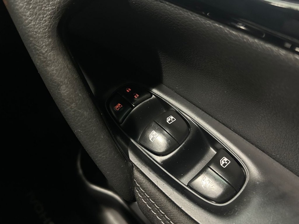 Used Nissan Qashqai 2018 for sale - 76010455: Photo 39